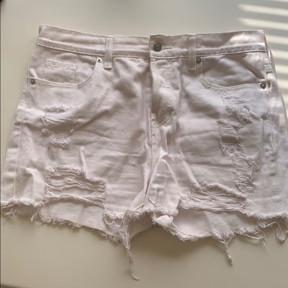 🤩3 for 25$🤩 Brandy Melville ripped shorts